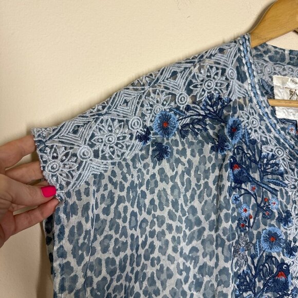 Johnny Was Biya Bluewell Chiffon Silk Embroidered Blouse BWomens Size M Boho Art - Picture 5 of 12